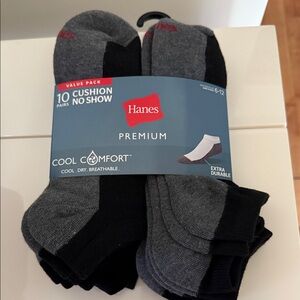 Hanes Premium Men's Cushioned No Show Socks - Black and Gray